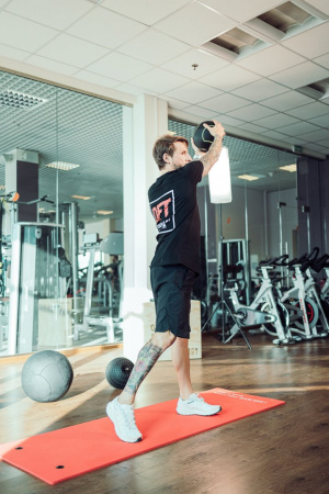 Мяч тренировочный Original Fittools FT-UBMB-1 чёрный (1 кг) от магазина Perfect Trainers