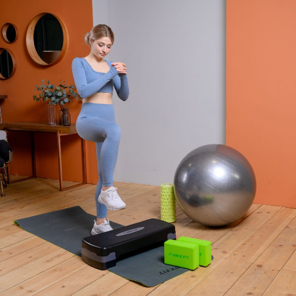 Фитбол с насосом Unix Fit антивзрыв, 75 см, серый от магазина Perfect Trainers